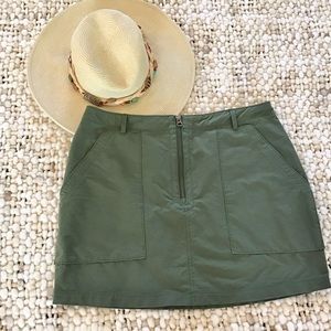 Woolrich Casual Green Skirt Size 8, EUC